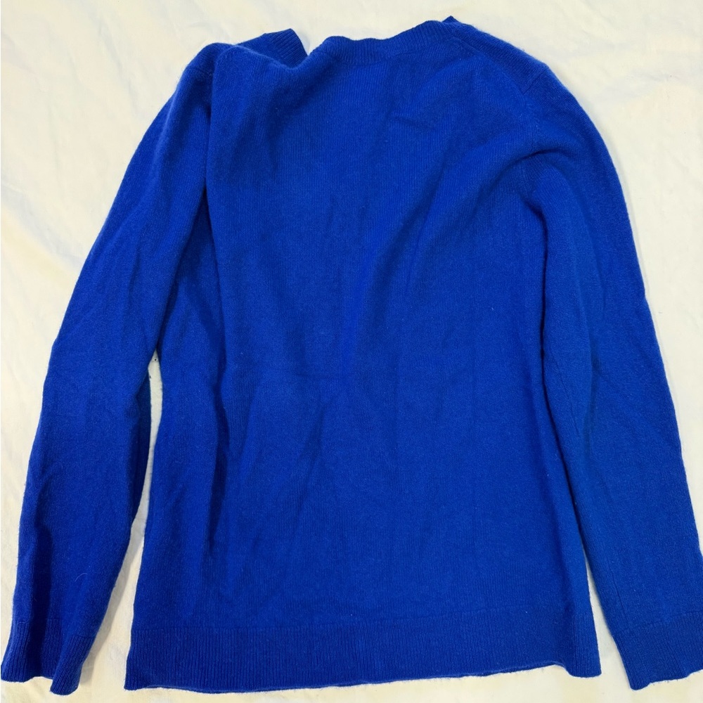 Charter Club Luxury 100% Cashmere Women's V-Neck Blue Sweater R13C - Picture 3 of 7